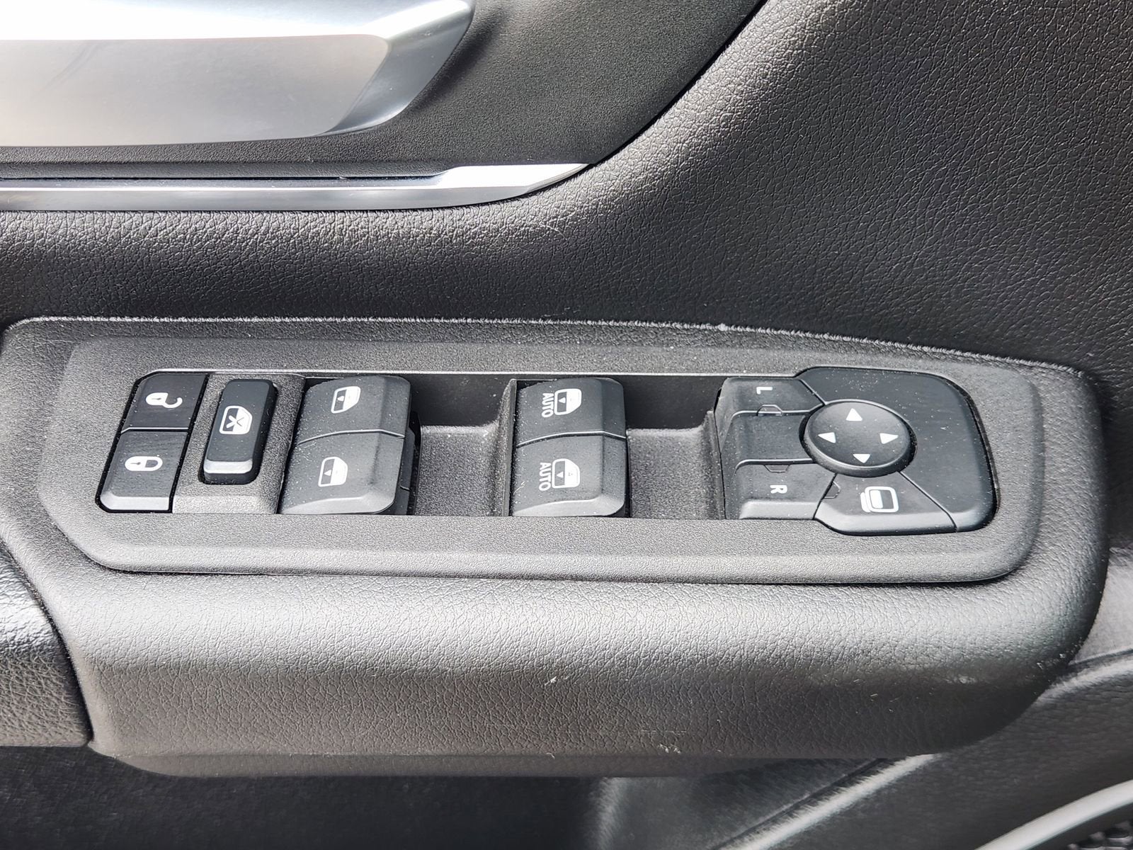 2025 RAM 1500 Lone Star