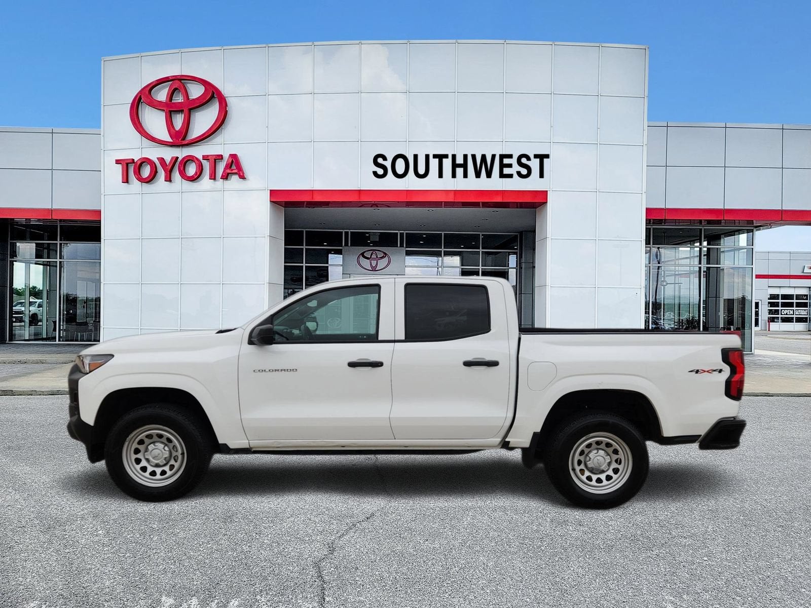 2024 Chevrolet Colorado WT