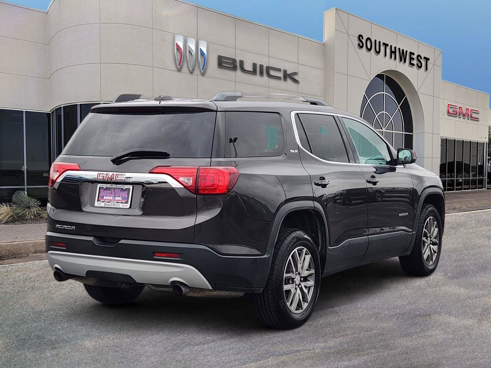 2019 GMC Acadia SLE