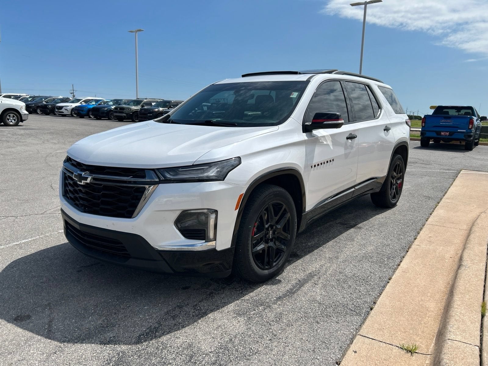 2023 Chevrolet Traverse Premier