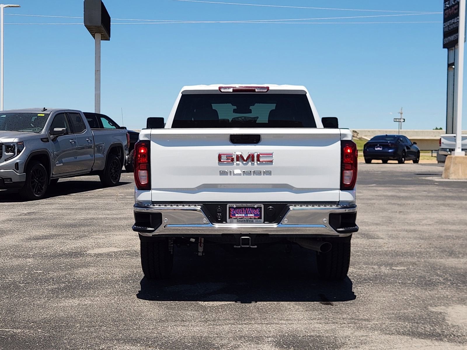 2026 GMC Sierra 2500 HD Pro
