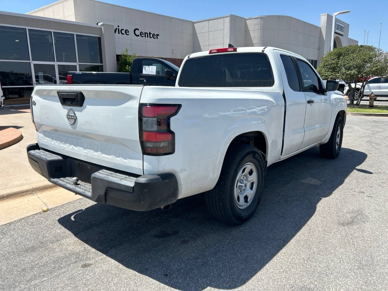 2022 Nissan Frontier S