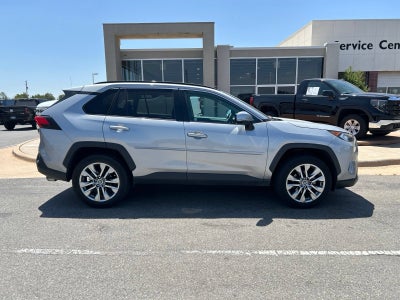 2020 Toyota RAV4 XLE Premium