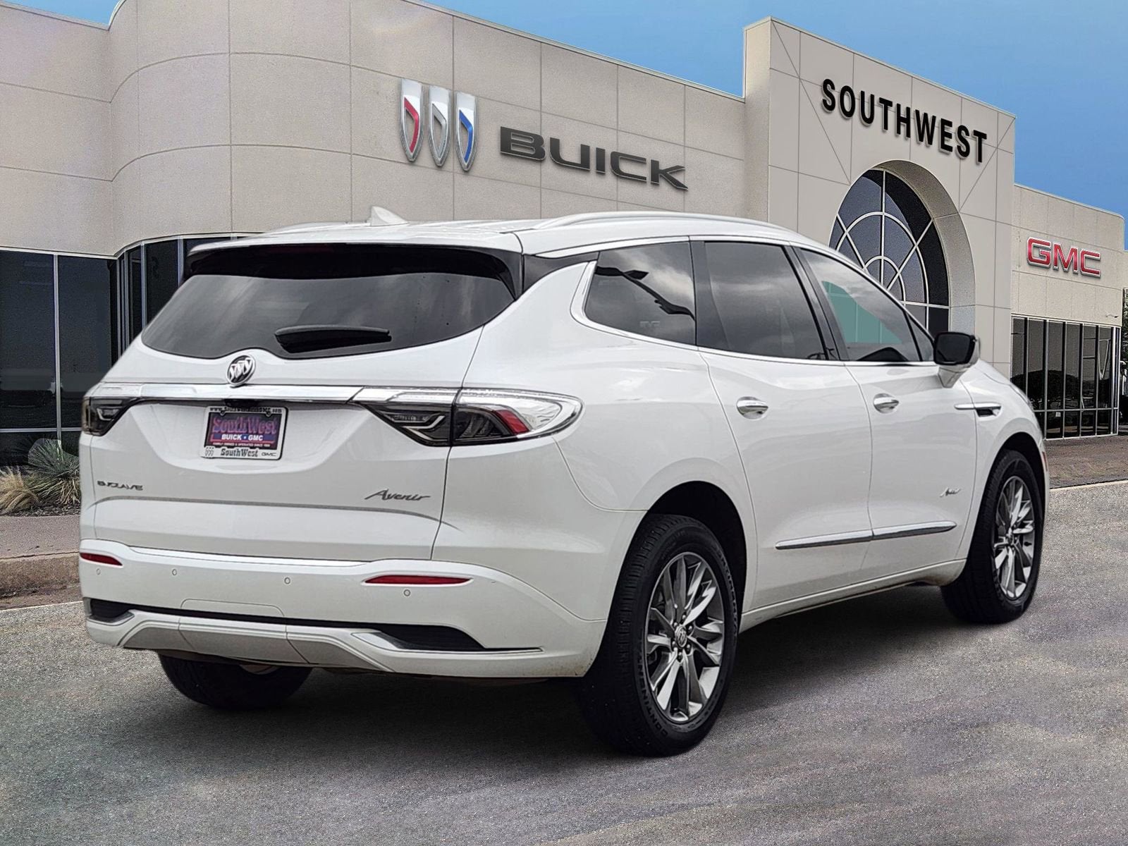 2023 Buick Enclave Avenir