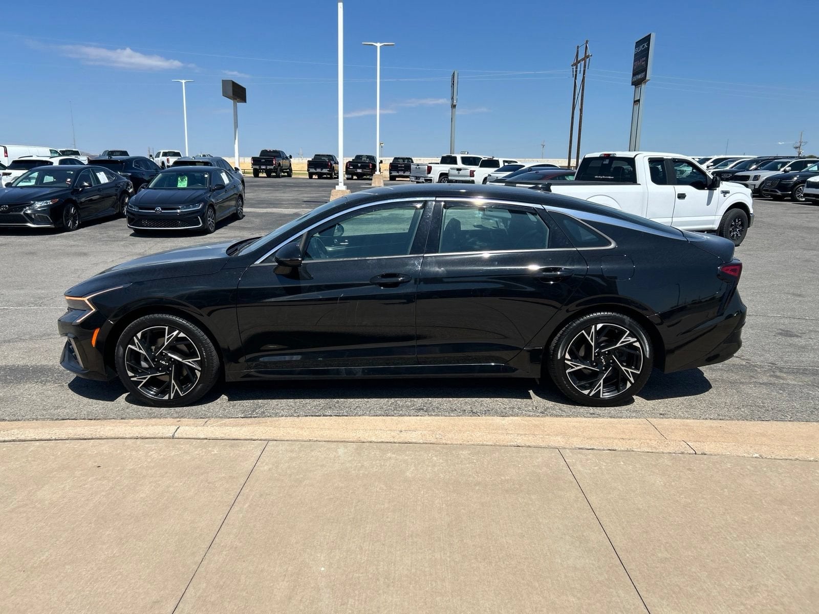 2025 Kia K5 GT-Line