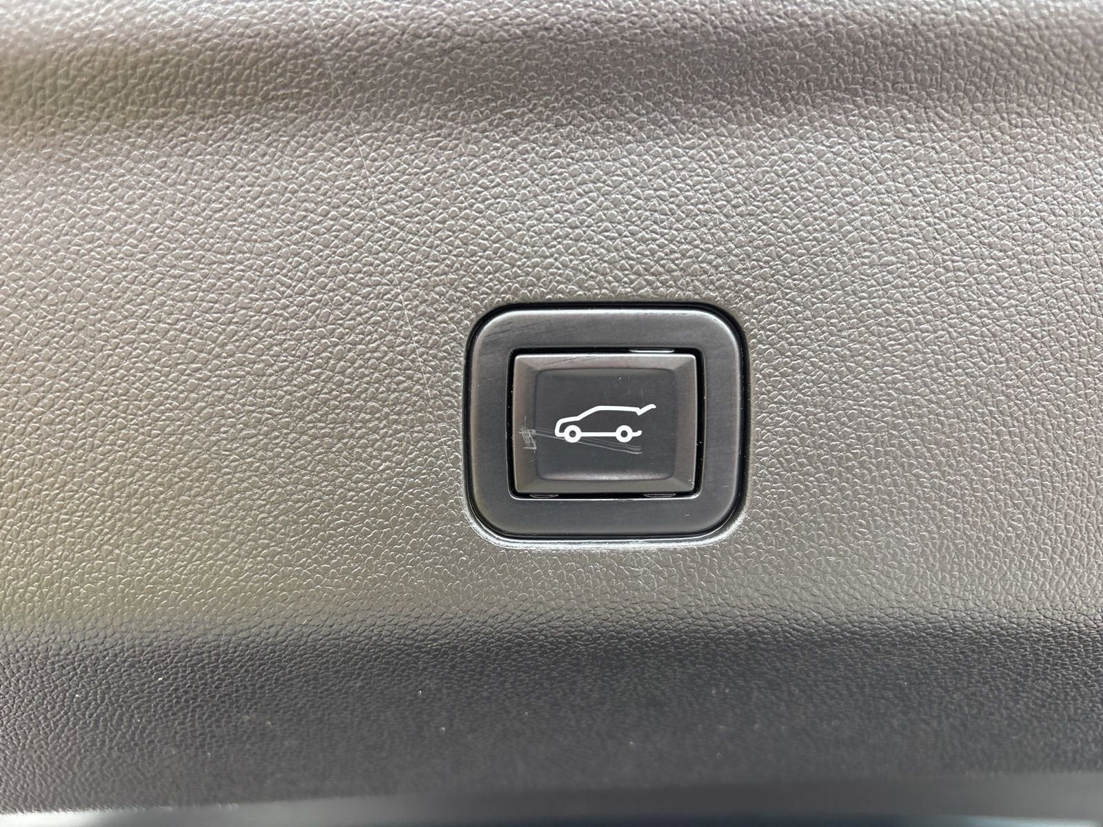 2022 GMC Yukon AT4