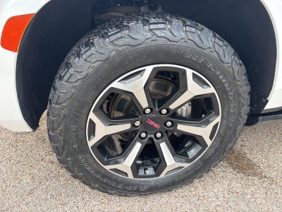 2022 GMC Yukon AT4