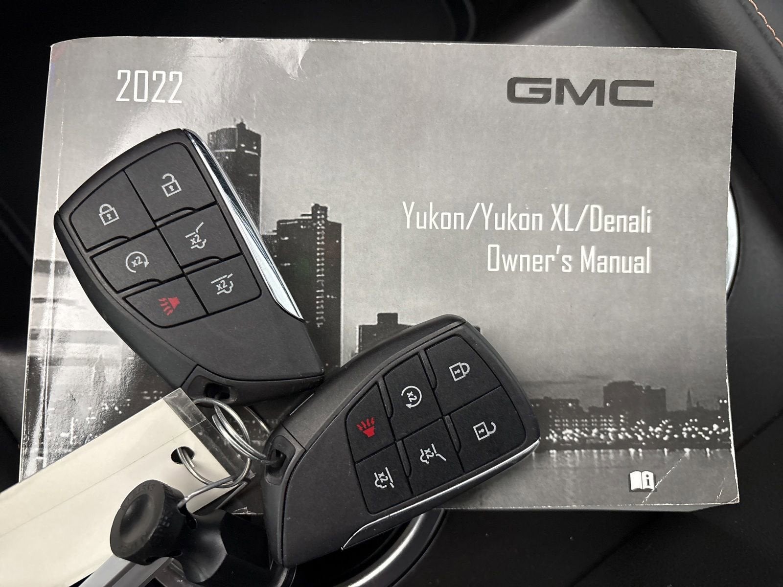 2022 GMC Yukon AT4