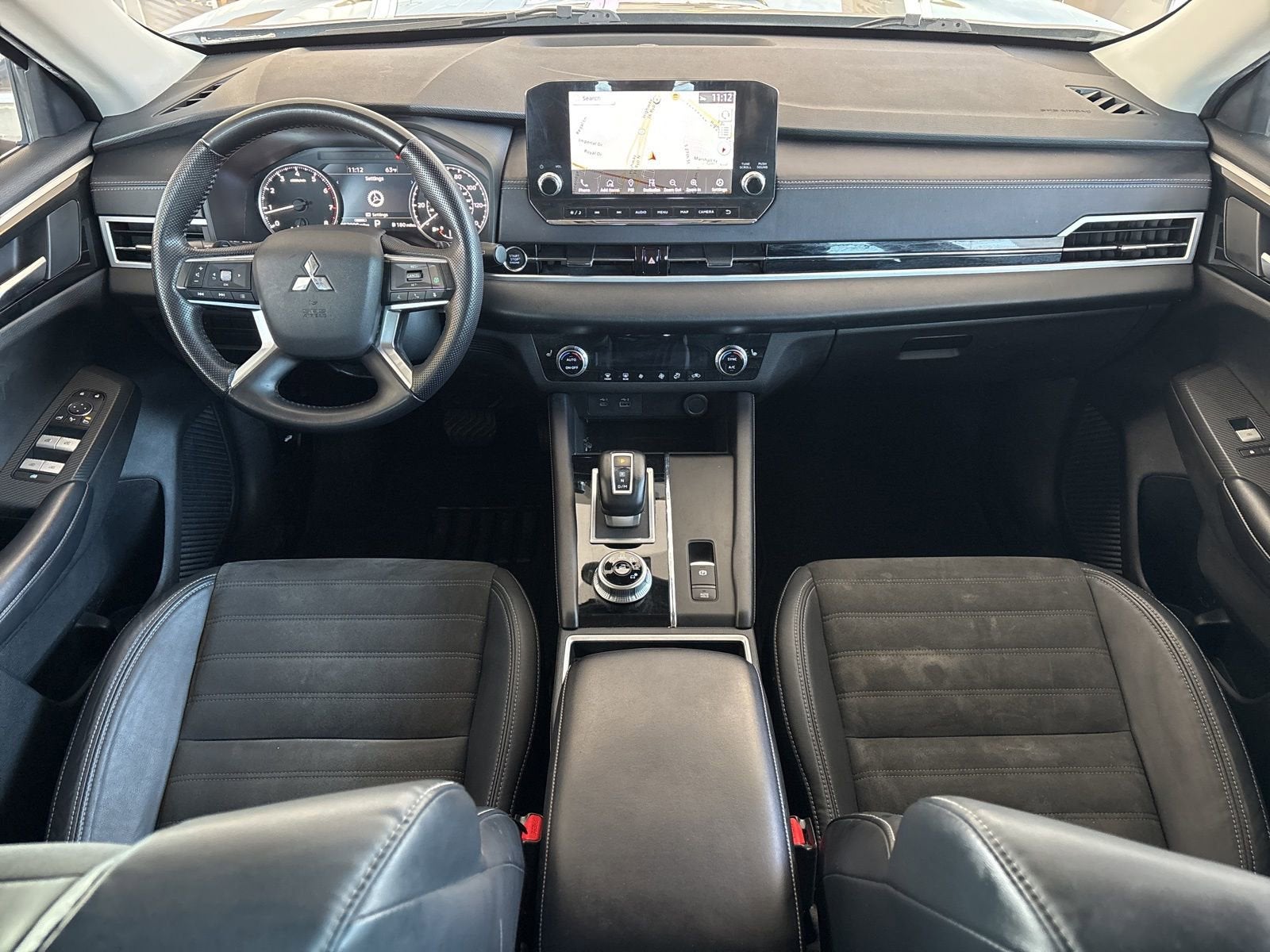 2023 Mitsubishi Outlander SE