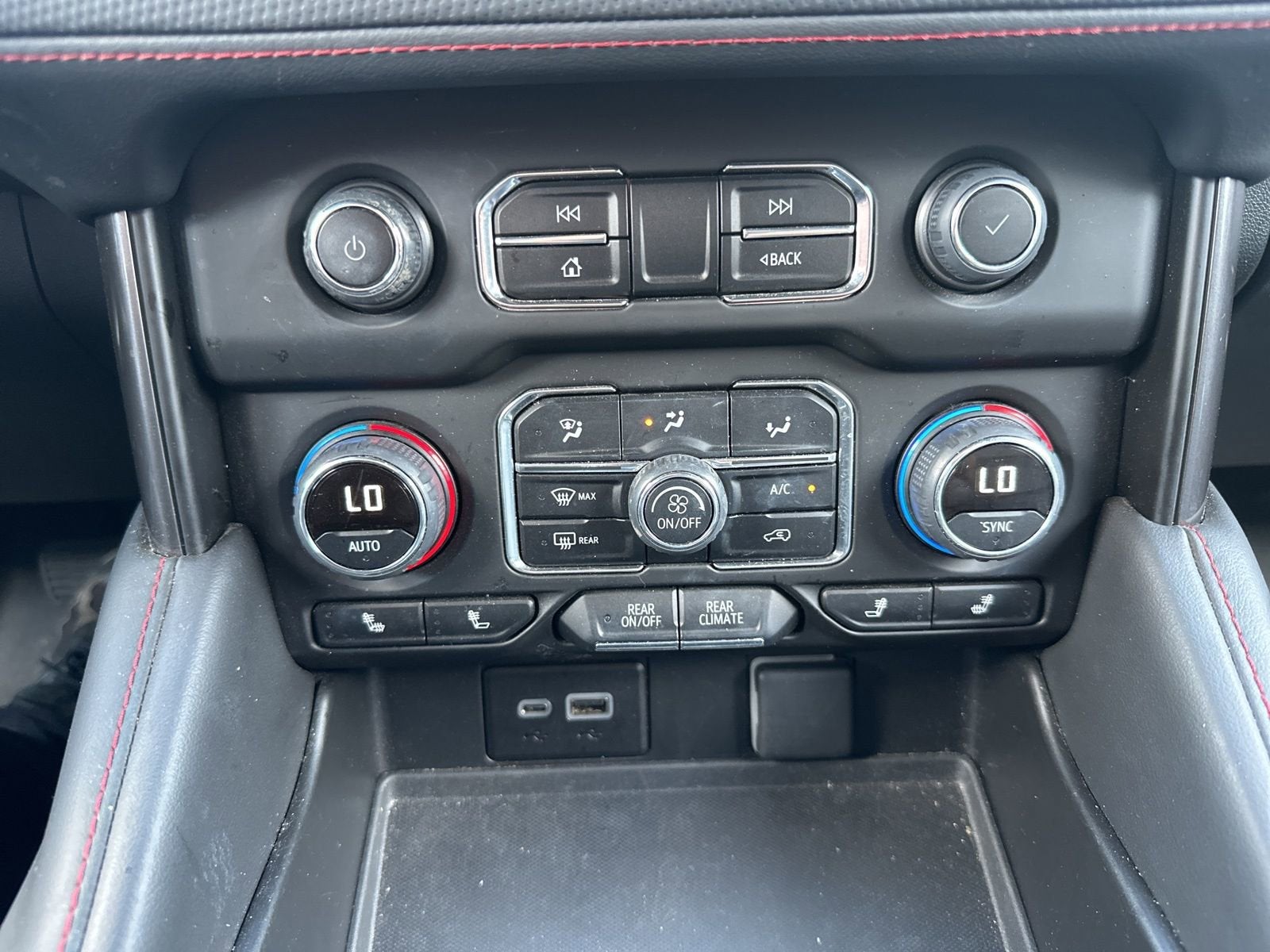 2024 Chevrolet Tahoe RST