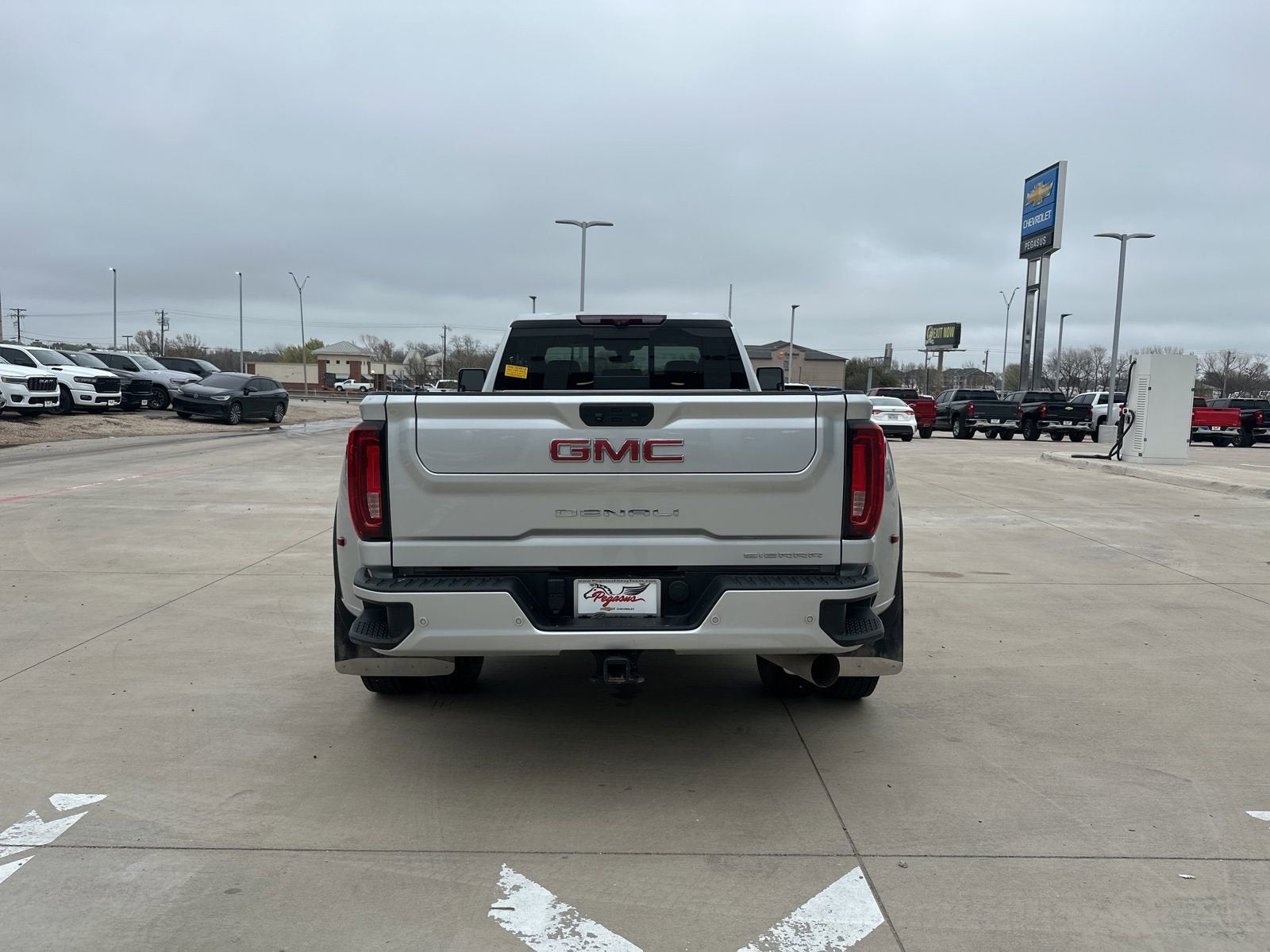 2023 GMC Sierra 3500 HD Denali