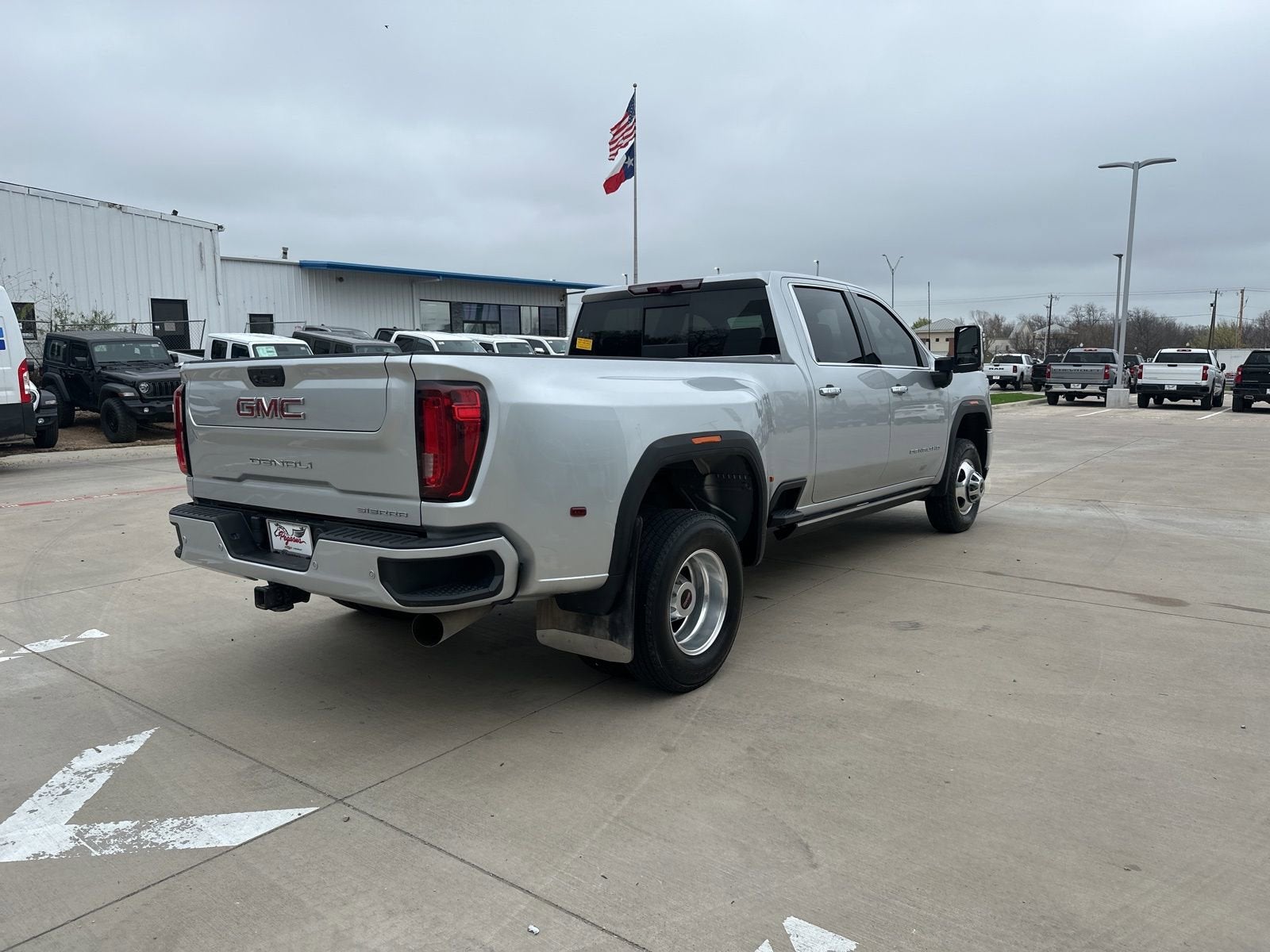 2023 GMC Sierra 3500 HD Denali