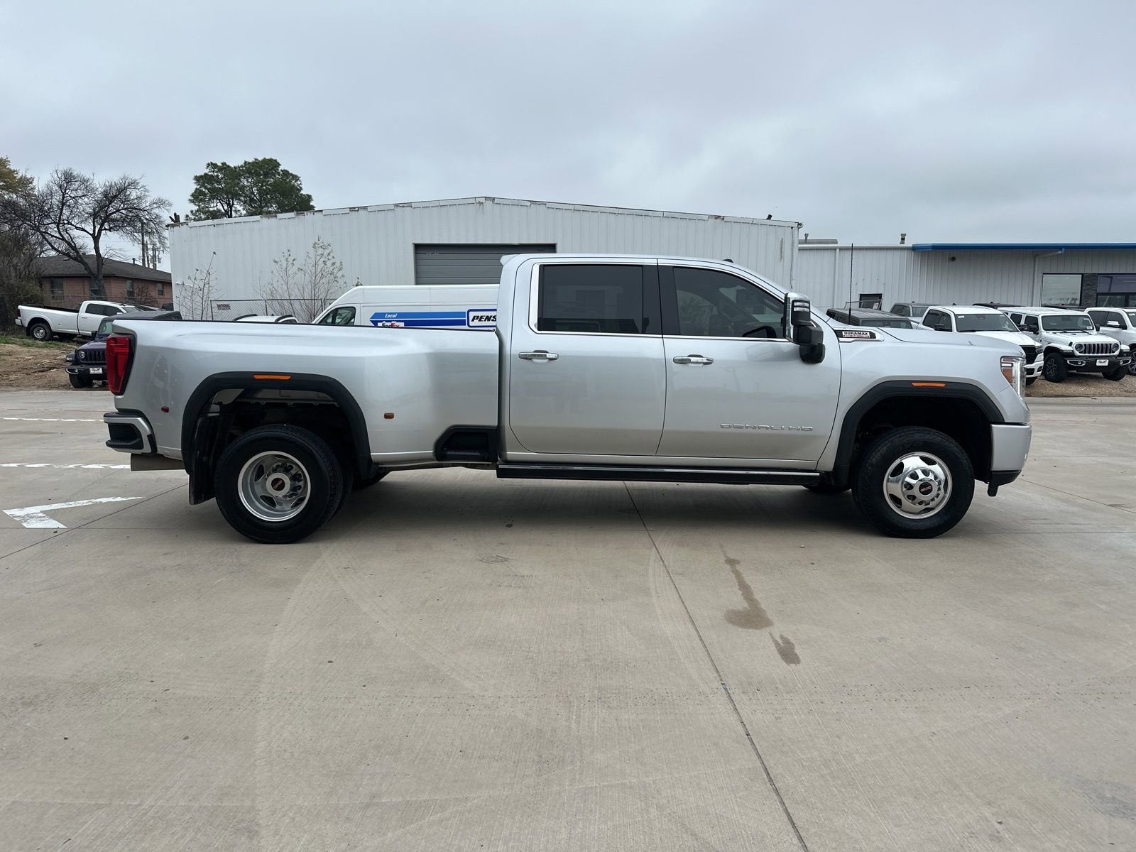2023 GMC Sierra 3500 HD Denali