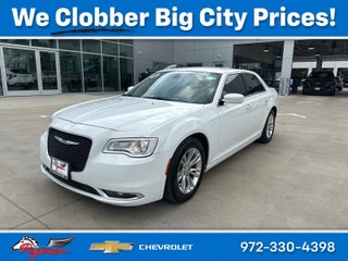 2018 Chrysler 300 Touring L