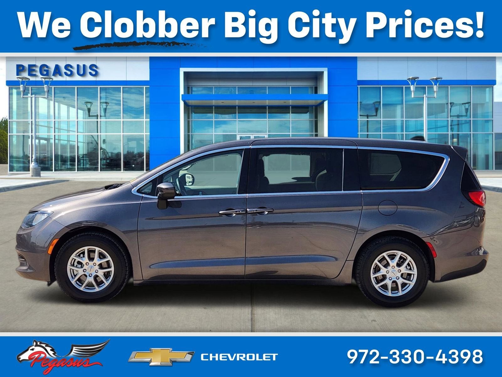 2023 Chrysler Voyager LX