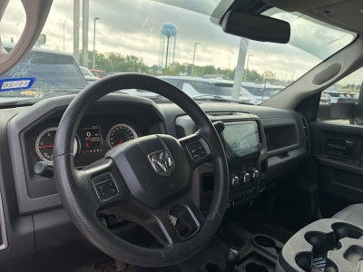 2017 RAM 3500 Tradesman Crew Cab 4x4 6'4" Box