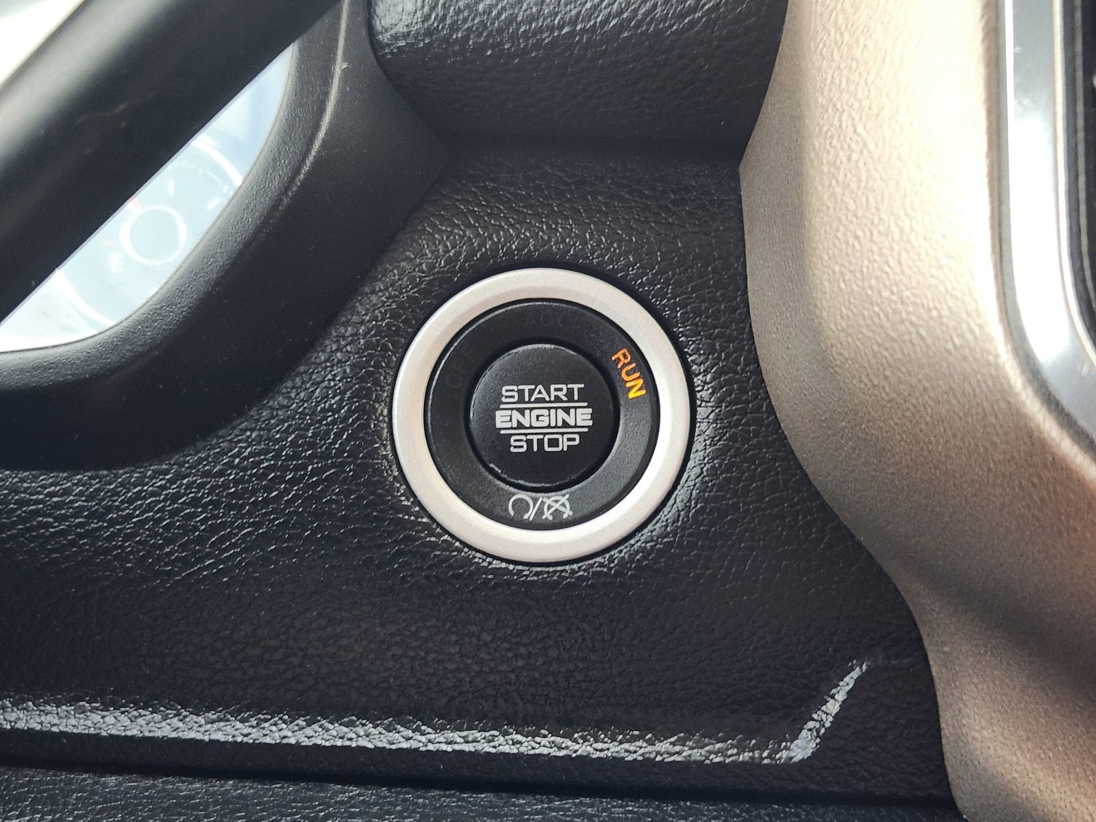 2020 RAM 2500 Laramie Mega Cab 4x4 6'4" Box