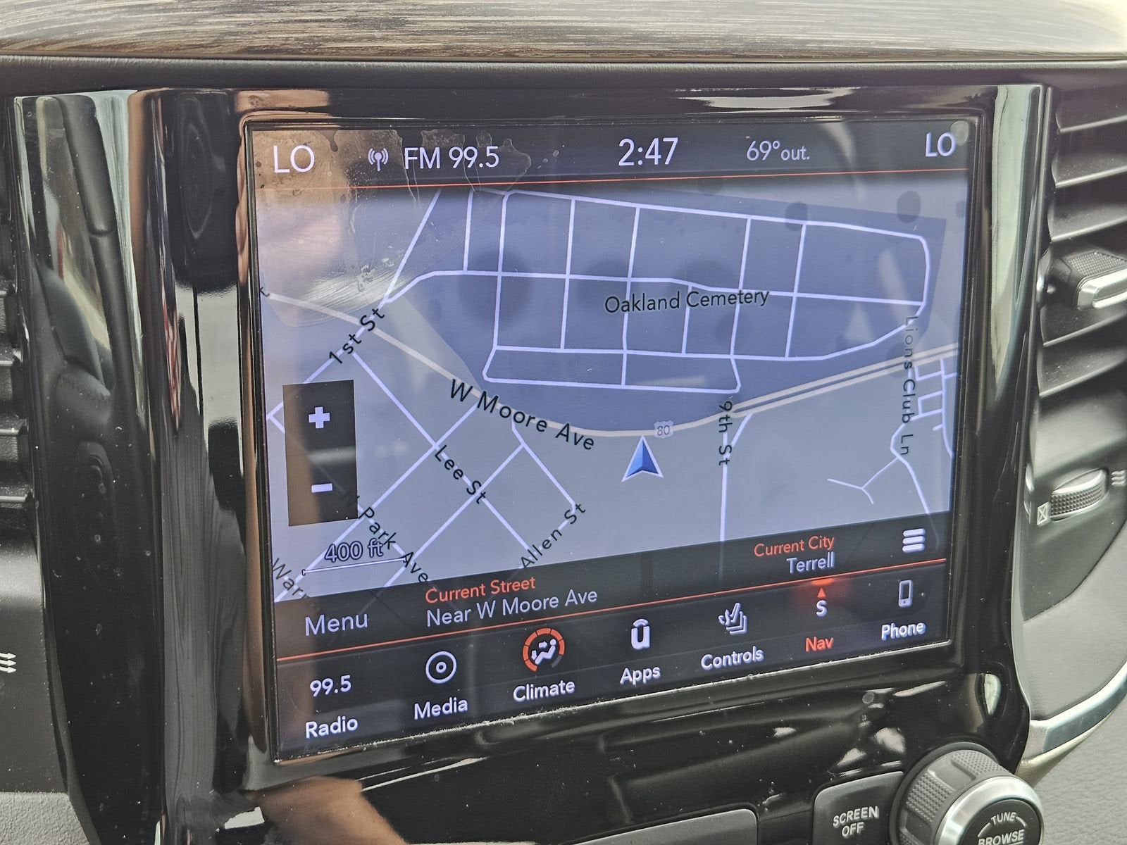 2019 RAM 1500 Laramie Crew Cab 4x4 5'7" Box