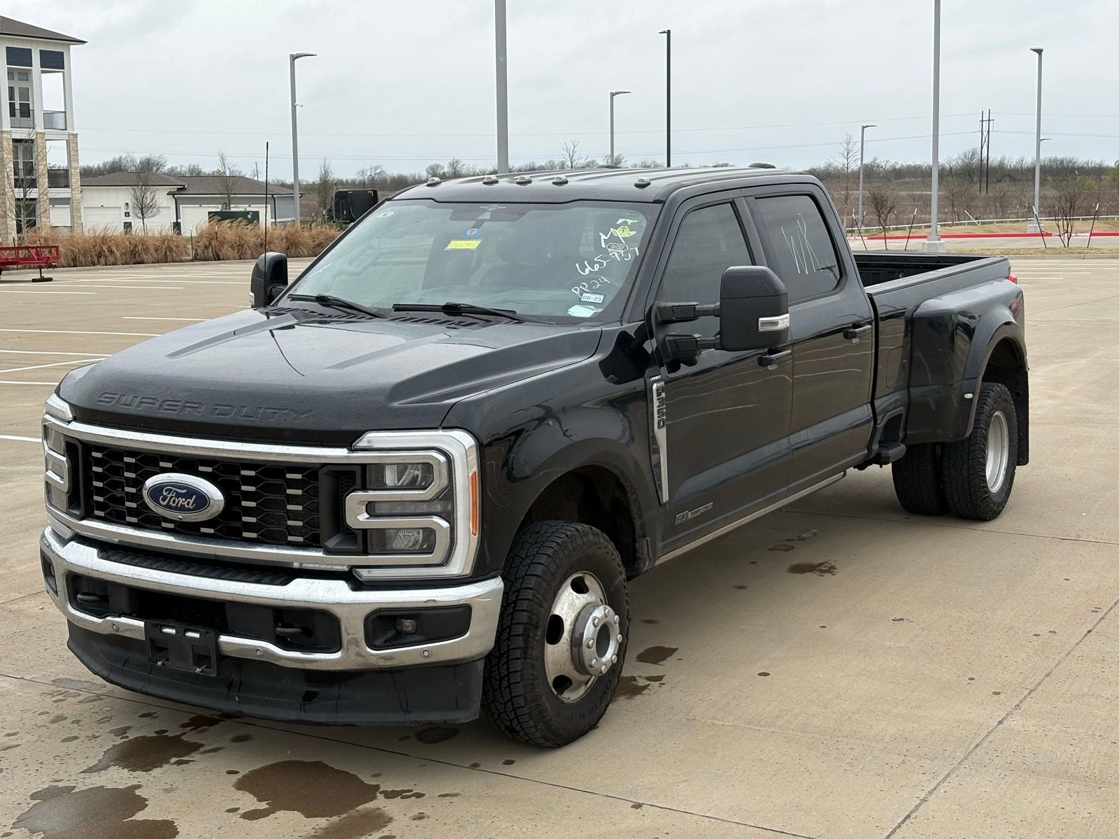 2023 Ford F-350 LARIAT