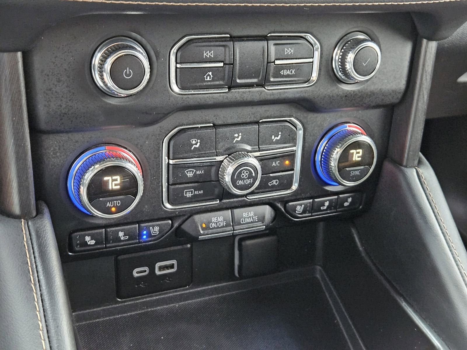 2024 GMC Yukon XL AT4