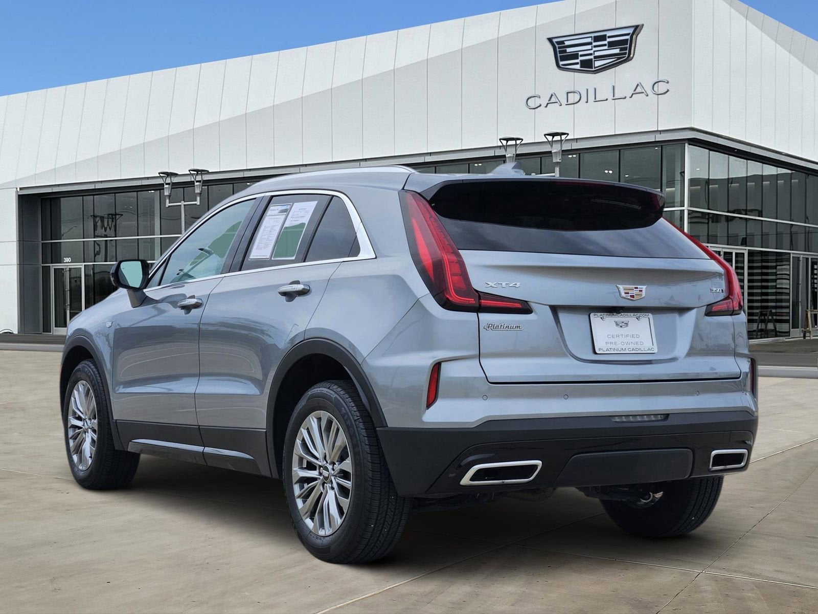2025 Cadillac XT4 Premium Luxury