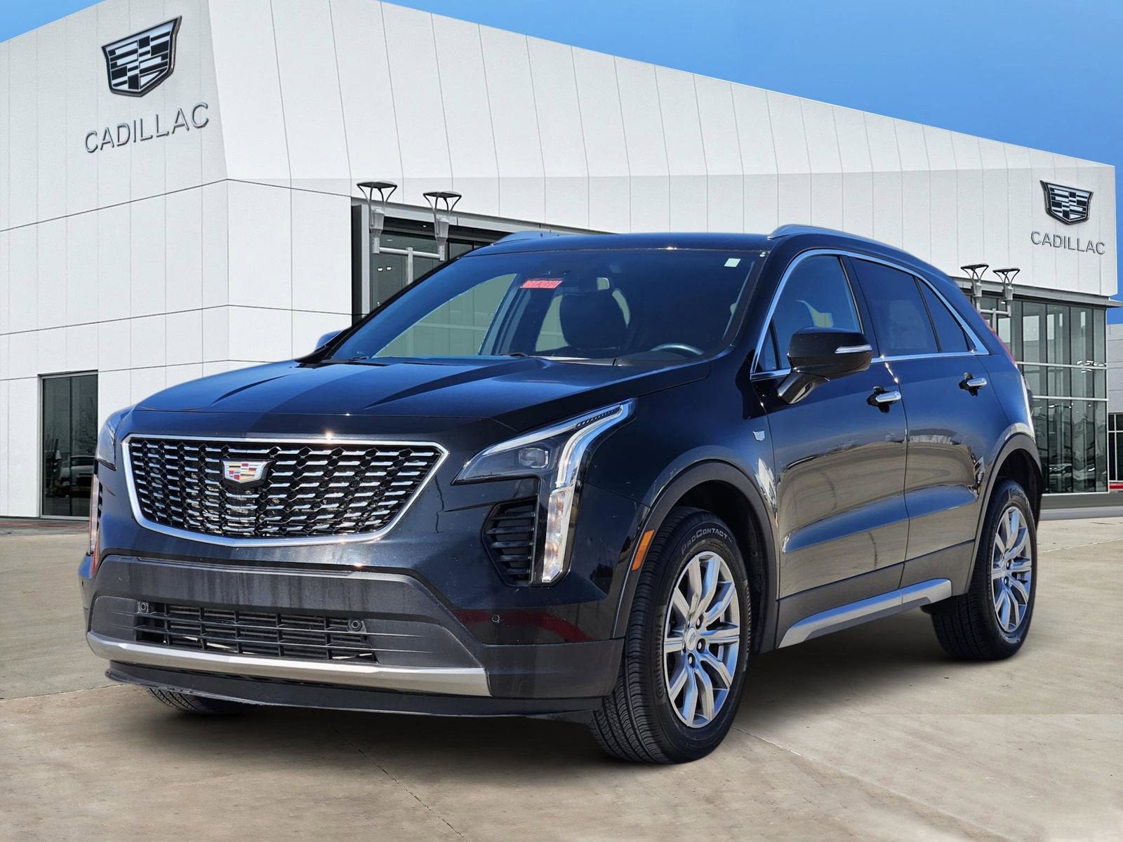 2023 Cadillac XT4 Premium Luxury