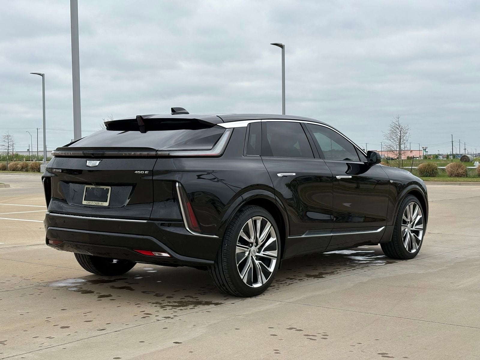 2024 Cadillac LYRIQ Luxury 3