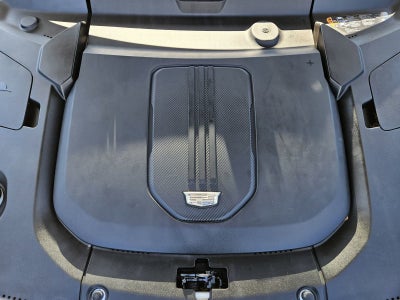 2024 Cadillac LYRIQ Sport 2