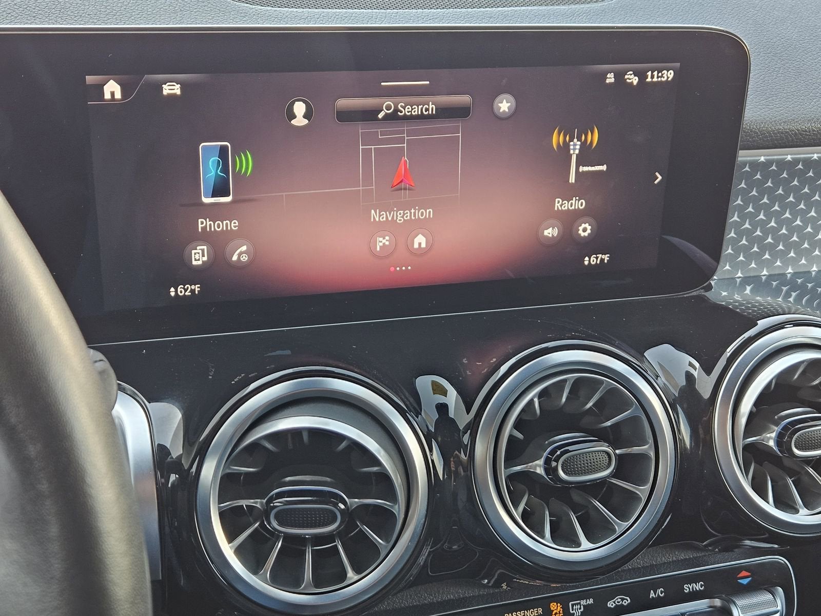 2025 Mercedes-Benz GLB 250 4MATIC®