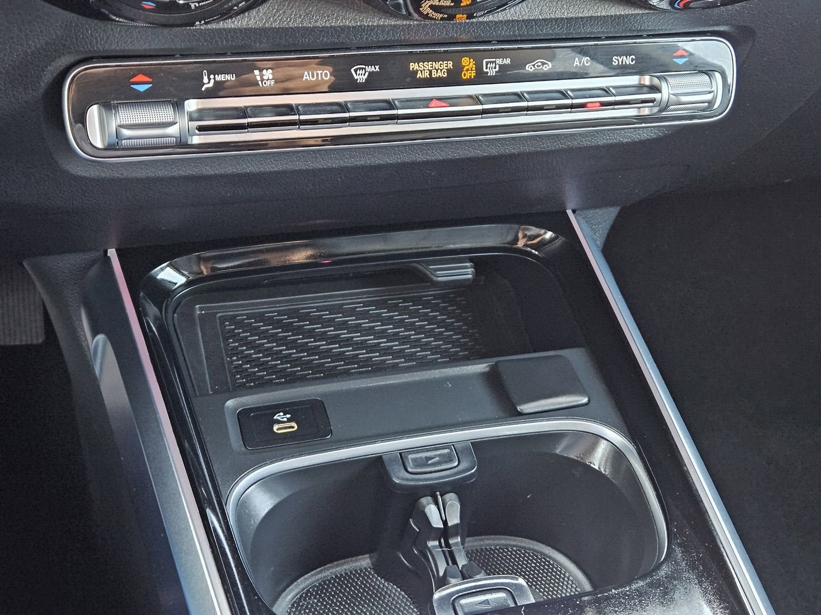 2025 Mercedes-Benz GLB 250 4MATIC®