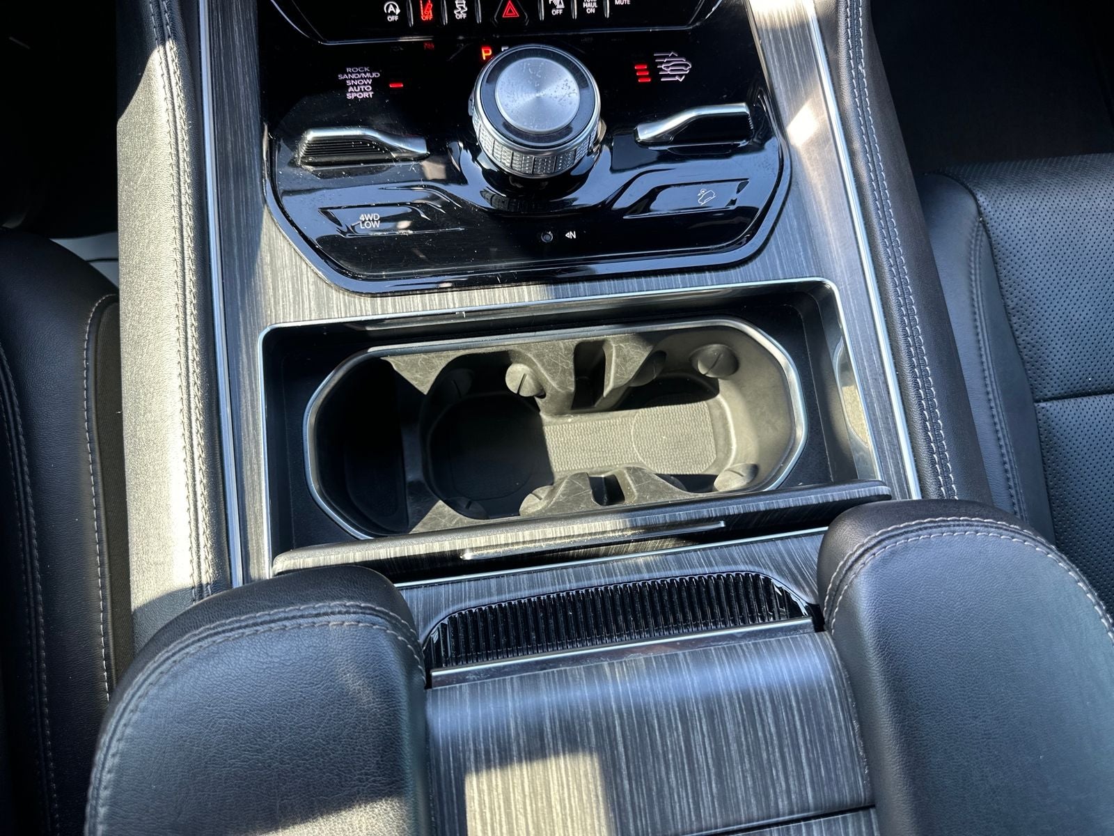 2023 Jeep Wagoneer L Series III