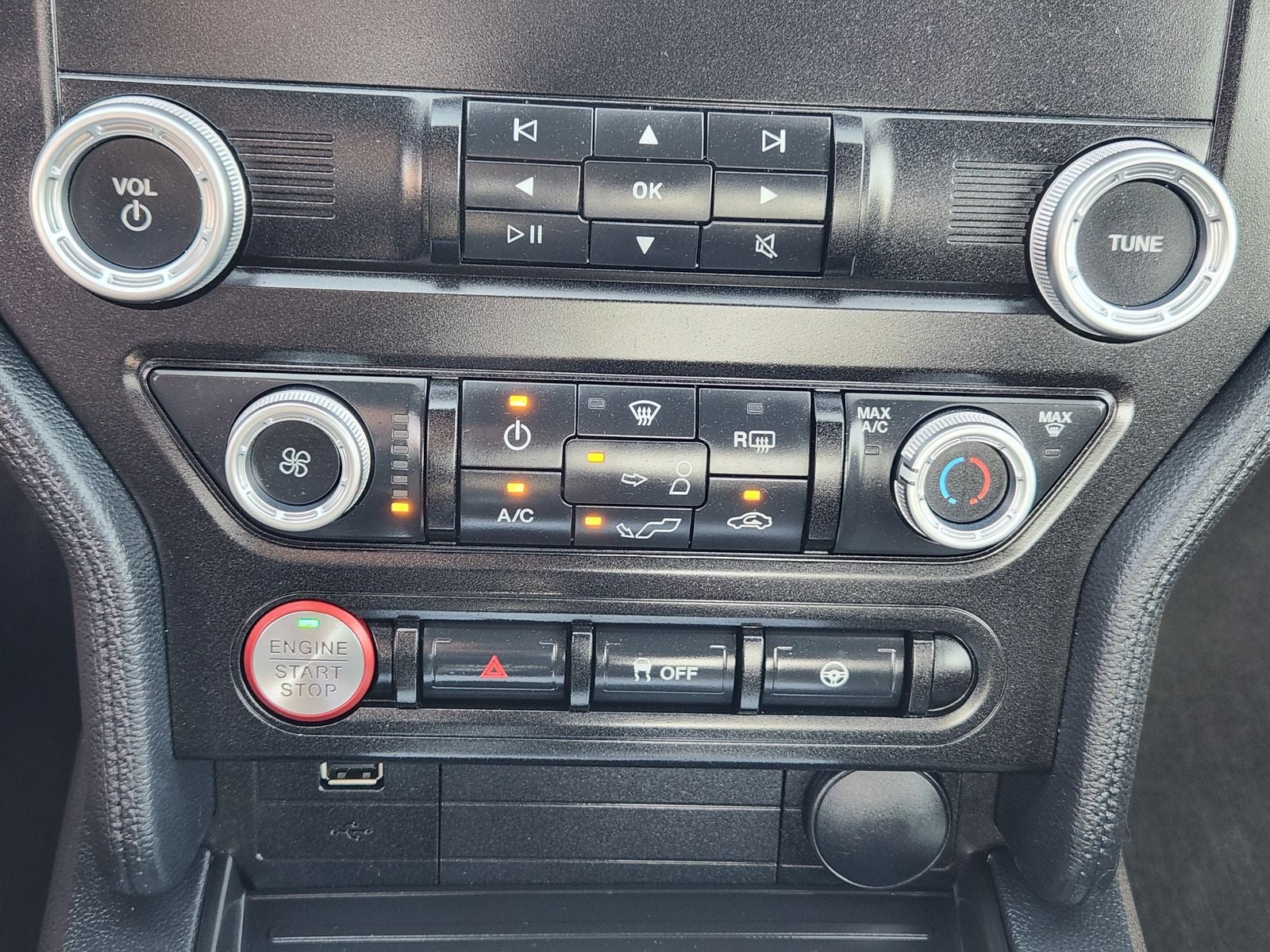 2021 Ford Mustang EcoBoost