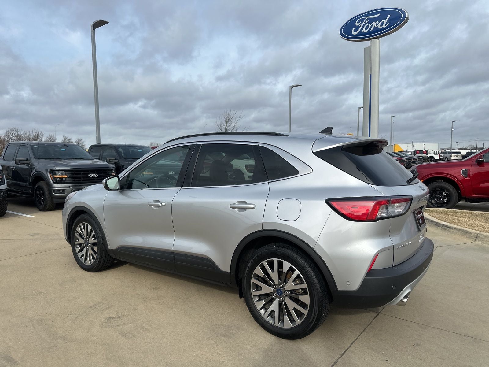 2020 Ford Escape Hybrid Titanium