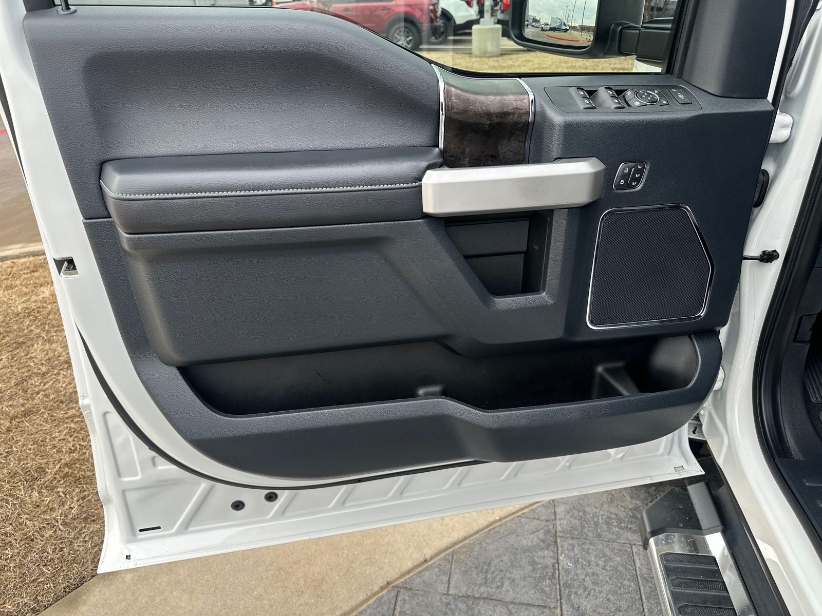 2022 Ford F-350SD Lariat