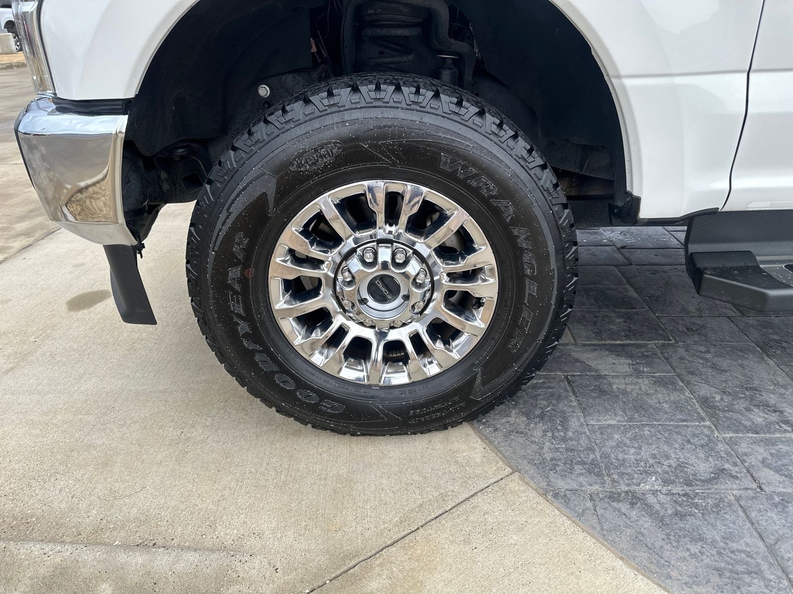 2022 Ford F-350SD Lariat