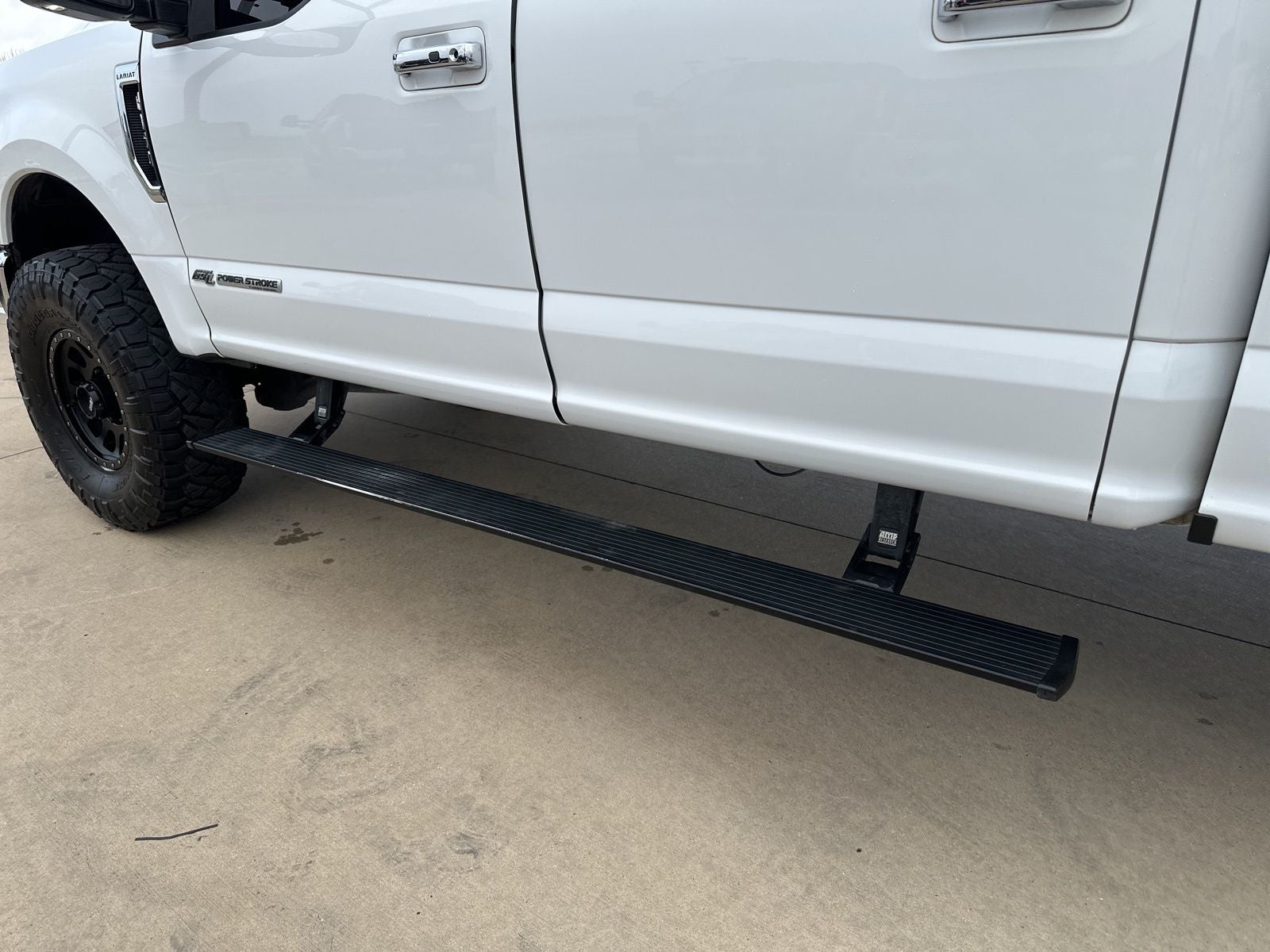 2022 Ford F-350SD Lariat