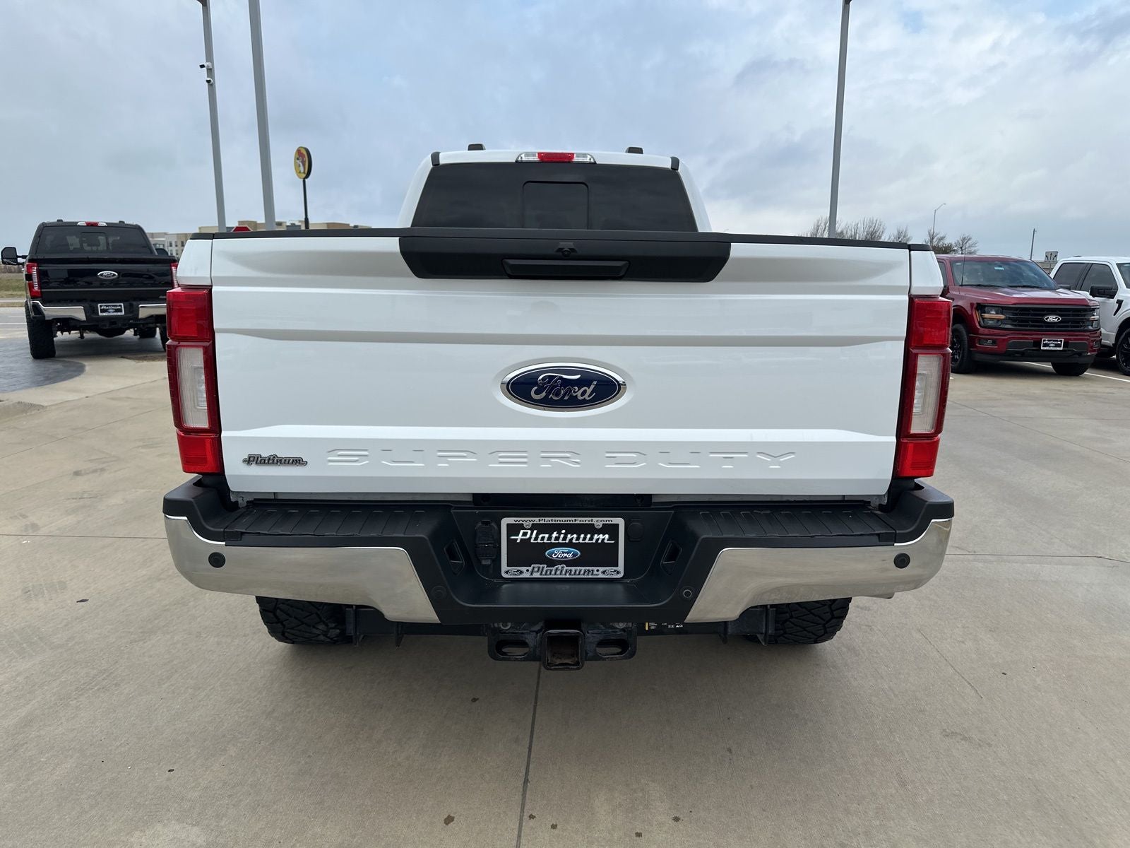 2022 Ford F-350SD Lariat