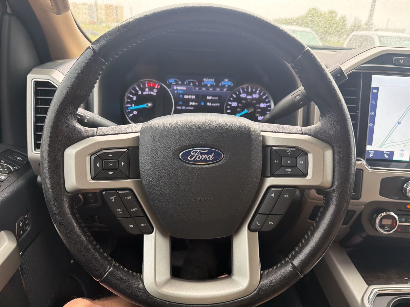 2022 Ford F-350SD Lariat DRW