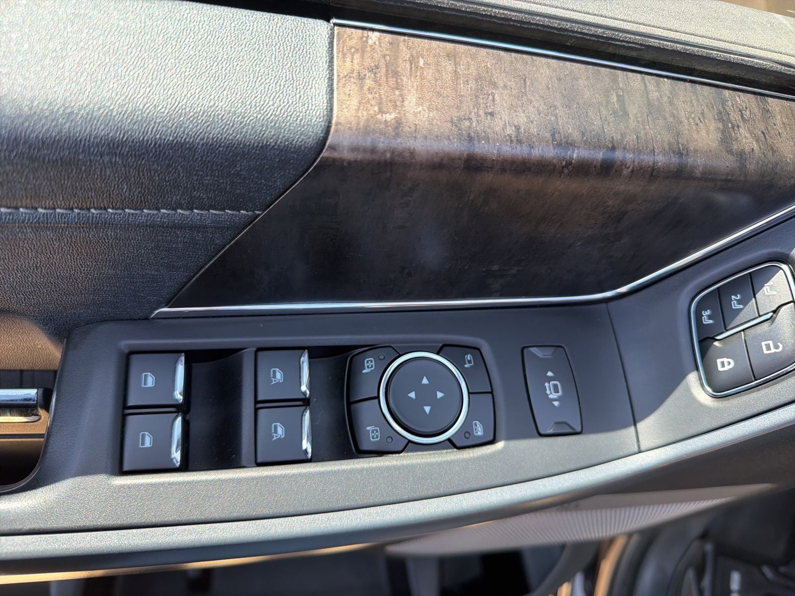 2023 Ford F-350SD Lariat DRW