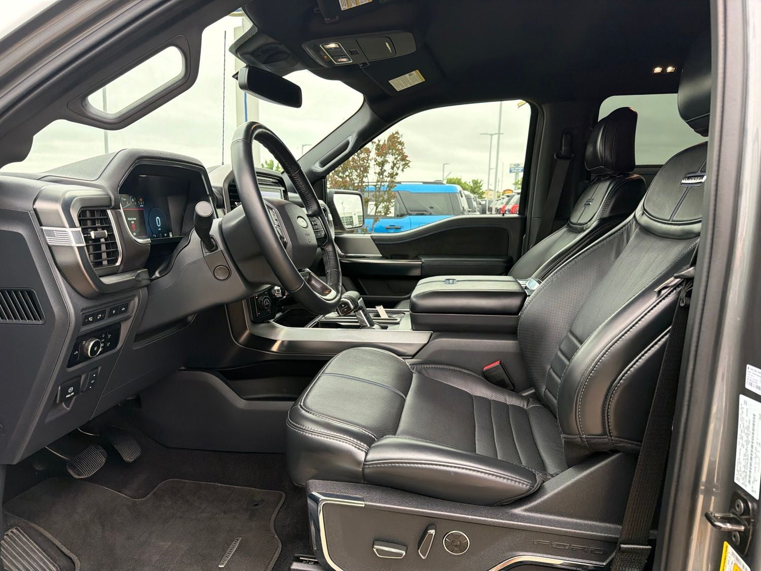 2024 Ford F-150 Platinum