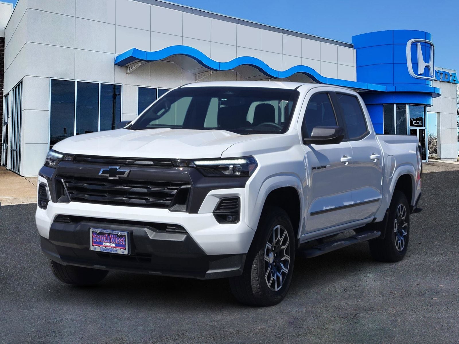 2024 Chevrolet Colorado LT