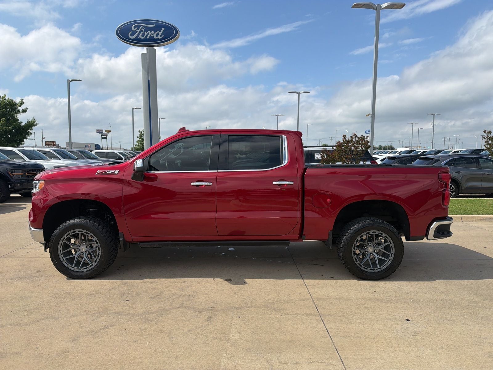 2024 Chevrolet Silverado 1500 LTZ