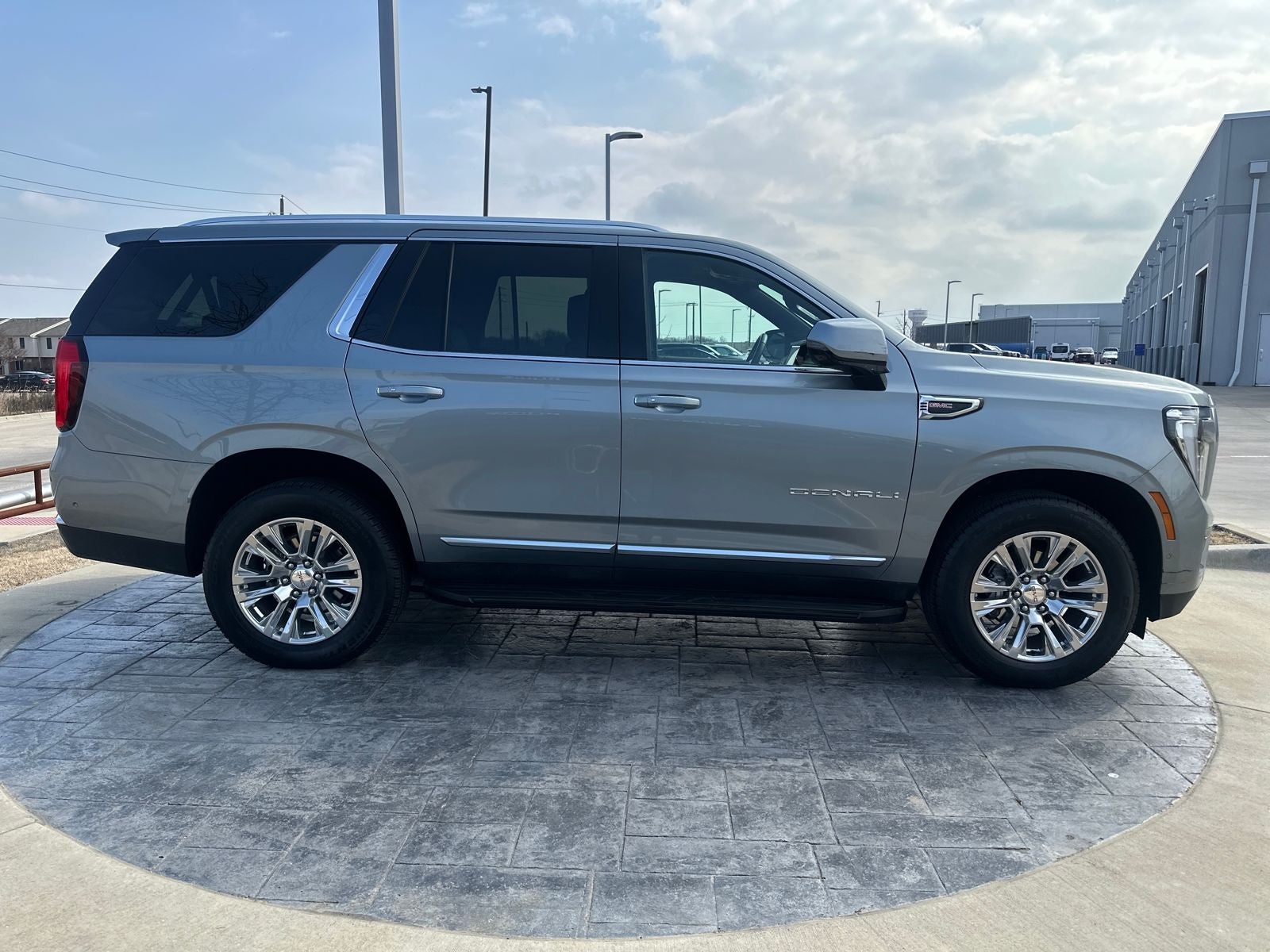 2025 GMC Yukon Denali