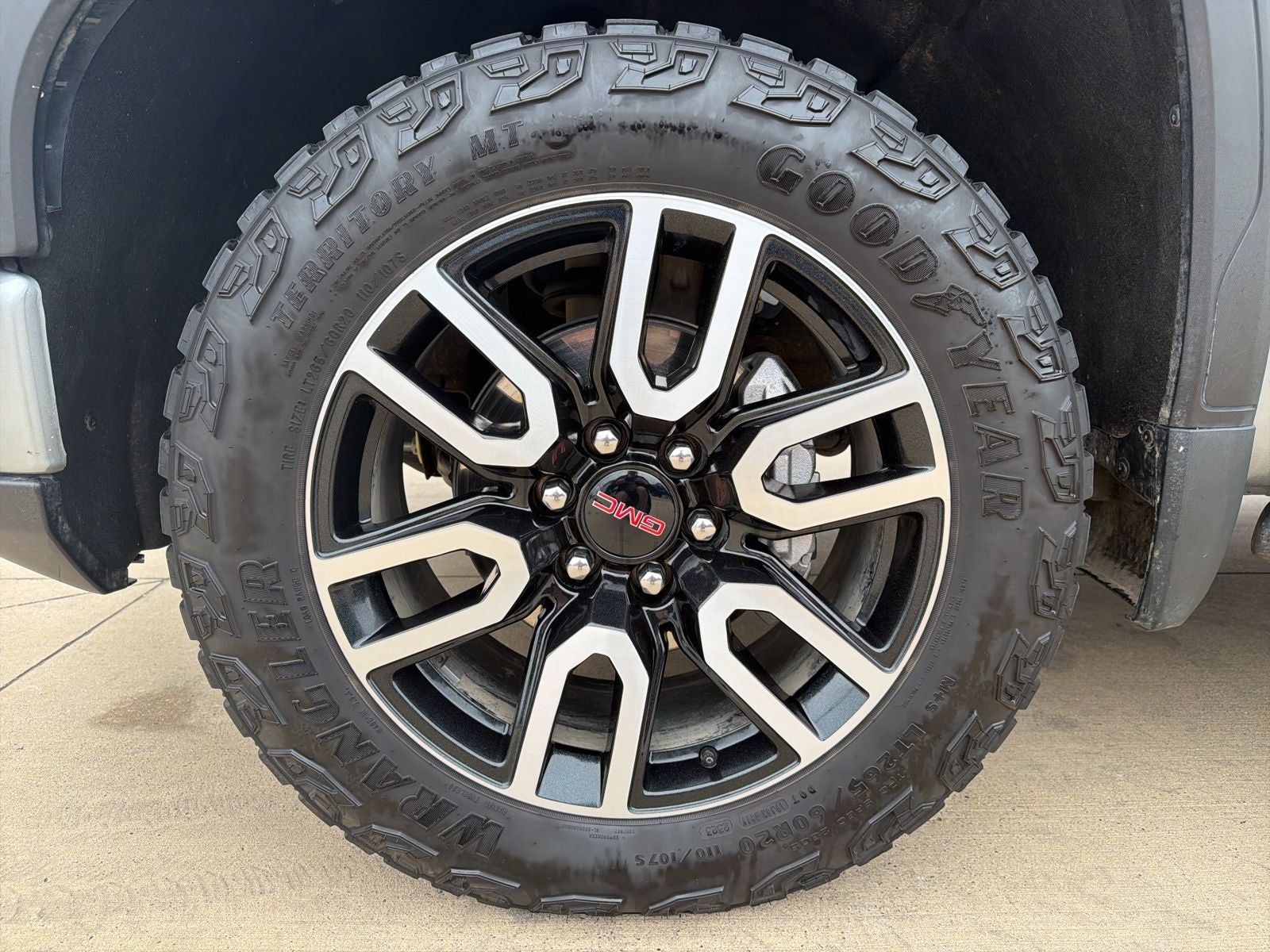 2023 GMC Sierra 1500 AT4