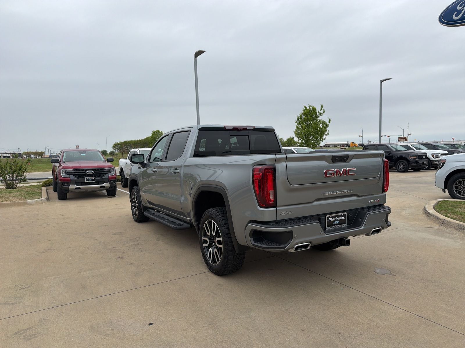 2023 GMC Sierra 1500 AT4