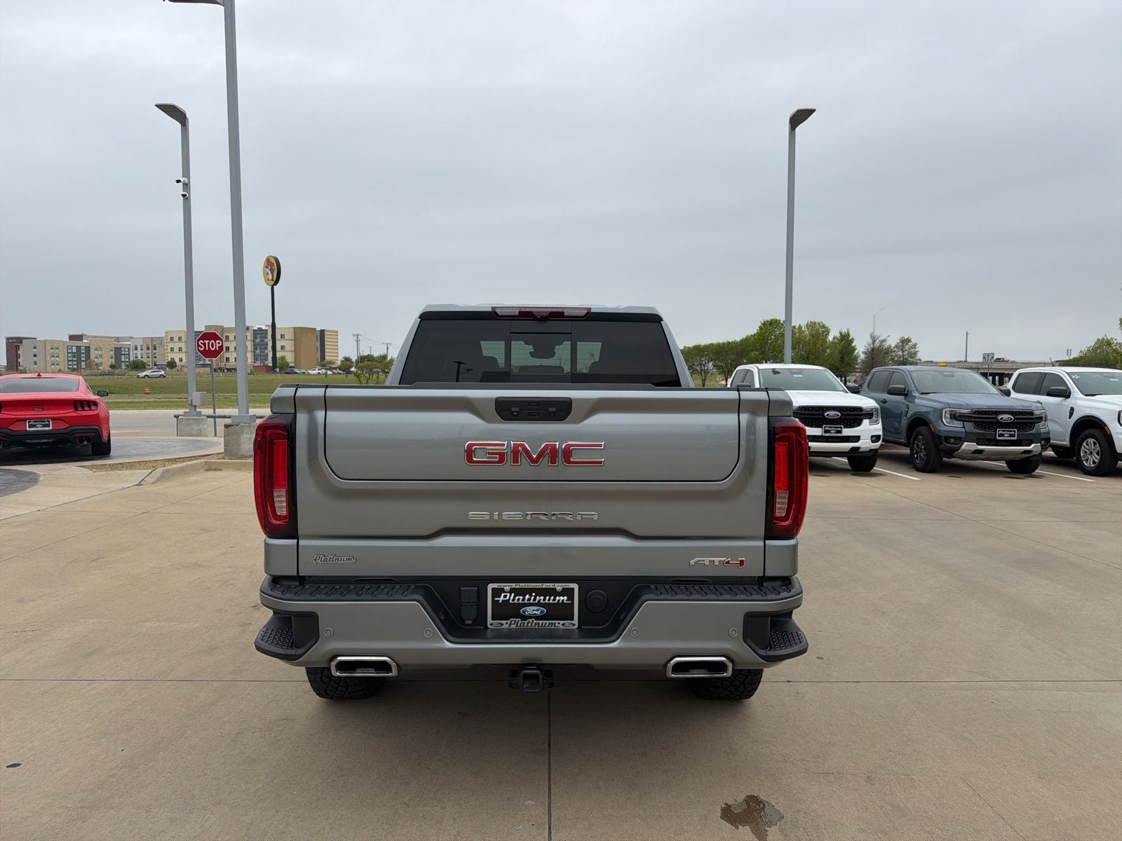 2023 GMC Sierra 1500 AT4