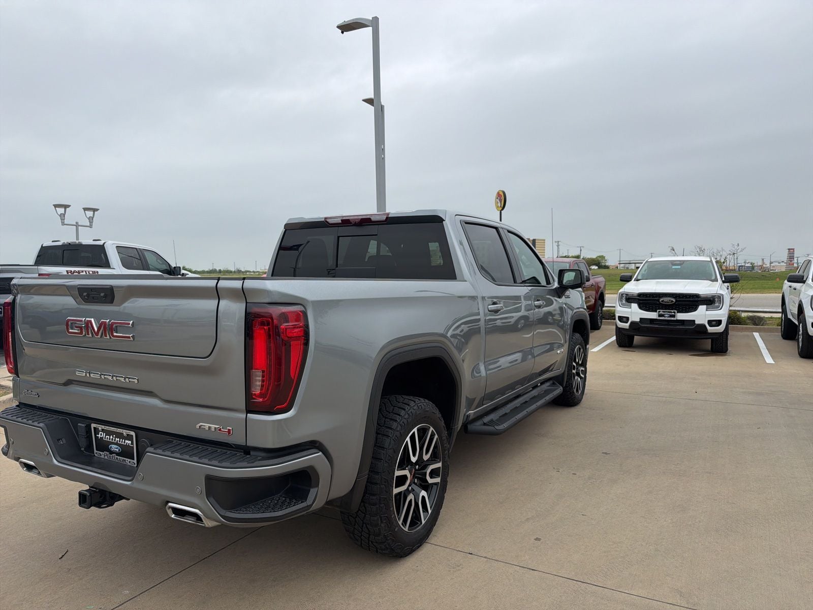 2023 GMC Sierra 1500 AT4