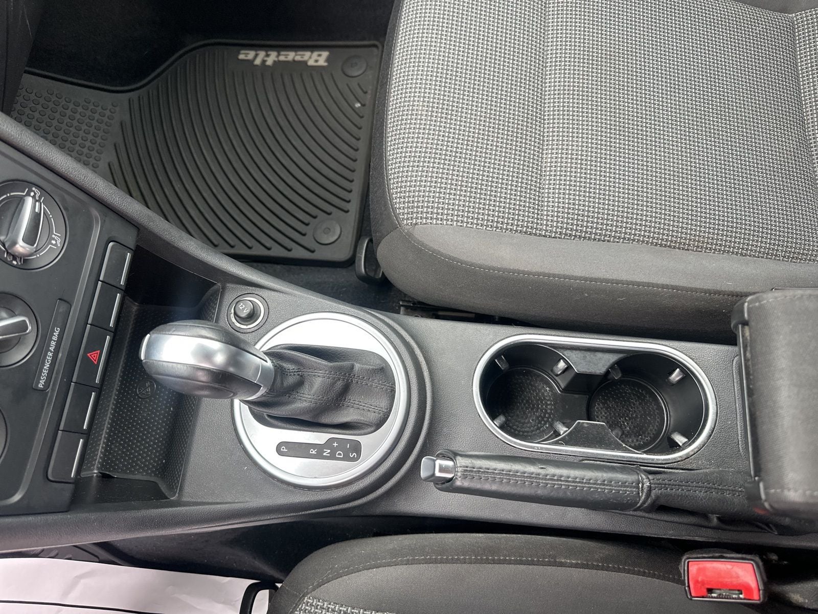 2018 Volkswagen Beetle 2.0T S