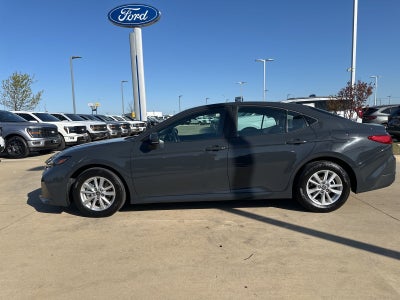 2025 Toyota Camry LE