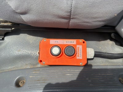 2015 Isuzu NPR Flat Lift